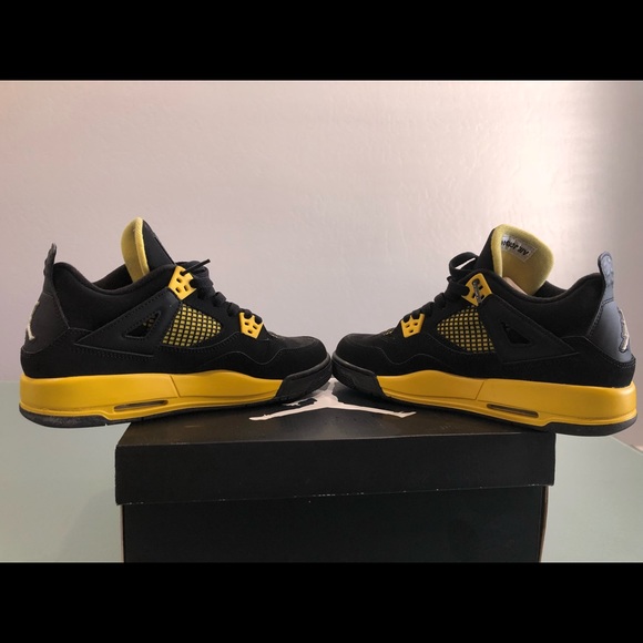 Air Jordan 4 Thunder - Picture 6 of 6